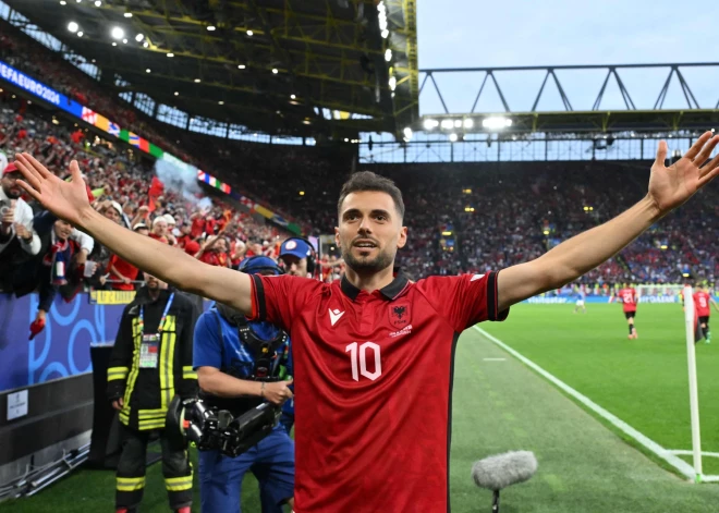 VIDEO: albānis Bairami gūst visu laiku ātrākos vārtus Eiropas čempionātu vēsturē; uzvarai pret Itāliju ar to nepietiek