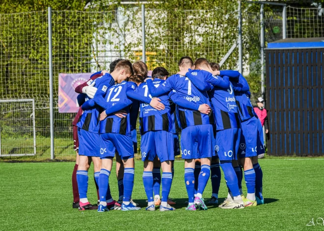 "Grobiņa"/LFS futbolisti virslīgas mačā pieveic "Jelgavu"