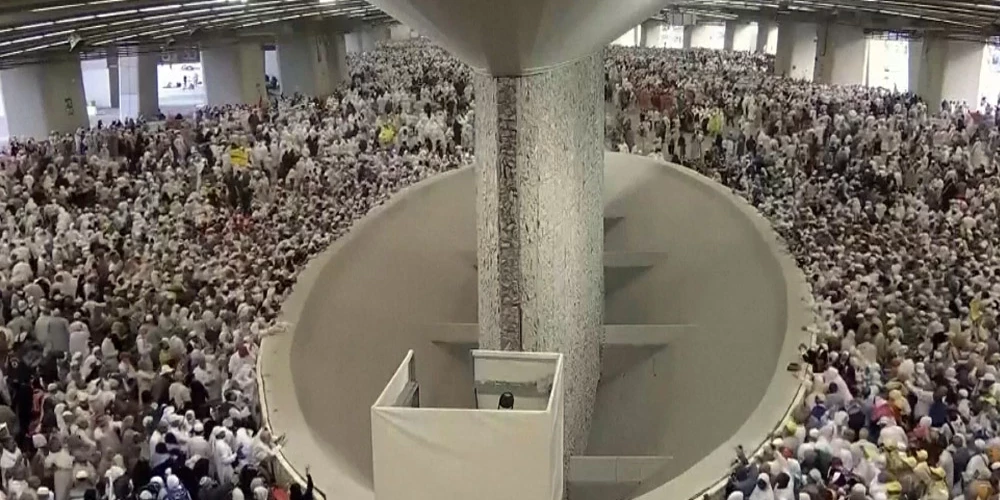 Nomētāšana ar akmeņiem ir viens no pēdējiem hādža rituāliem, kas ir viens no pieciem islāma pīlāriem.