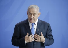 Izraēlas premjers atlaidis kara kabinetu  

