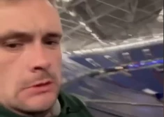 UEFA komentē video, kurā Anglijas futbola fans nakts vidū pamostas stadionā