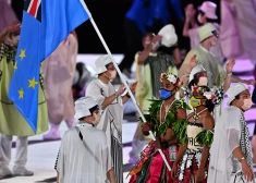 Mazo Okeānijas valstiņu Tuvalu olimpiskajās spēlēs pārstāvēs viens sportists