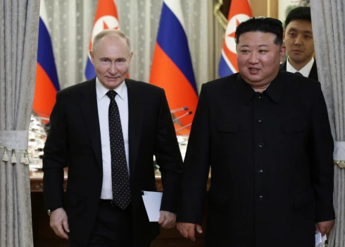 Putins un Kims parakstījuši stratēģiskās partnerības līgumu starp Krieviju un Ziemeļkoreju 
