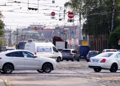 Transportlīdzekļu numura zīmēs iecerēts iekļaut Latvijas valsts simboliku