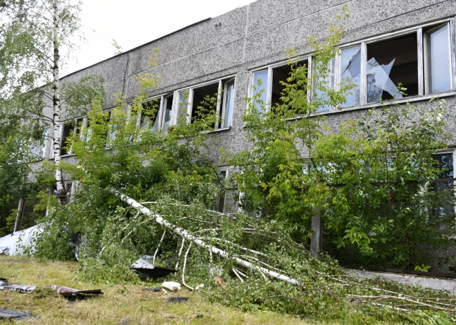 Vētra nodarītie postījumi Daugavpilī.