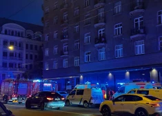 FOTO: Brīvības ielā Rīgas centrā pamatīga avārija