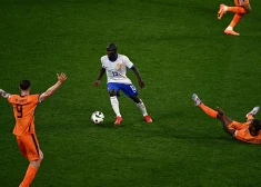 Nīderlande pret Franciju: Pirmais bezvārtu neizšķirts Eiropas čempionātā
