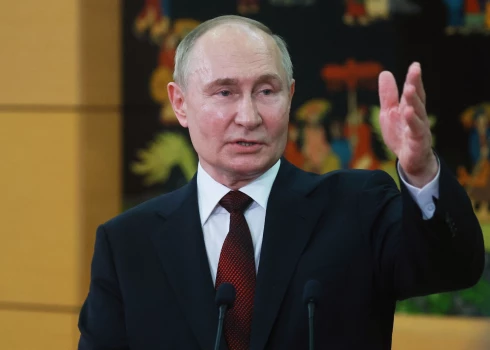 Par Putinu kritizējošām skrejlapām pusaudzi nosūta uz pieciem gadiem kolonijā