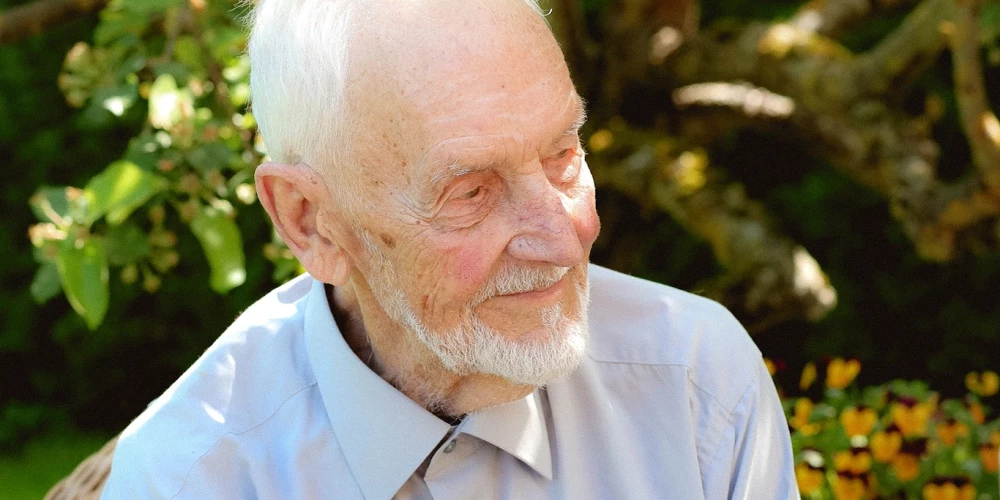 Каково это - прожить 100 лет? Житель Добеле Лаймон делится историей своей жизни