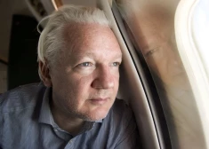 Основатель WikiLeaks Джулиан Ассанж готовится заключить сделку с США, признать себя виновным в шпионаже и отправиться в Австралию