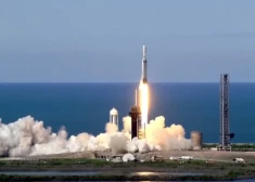 NASA ar raķeti "Falcon Heavy" orbītā palaidusi jaudīgu laikapstākļu satelītu