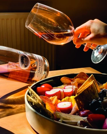 “Decanter”