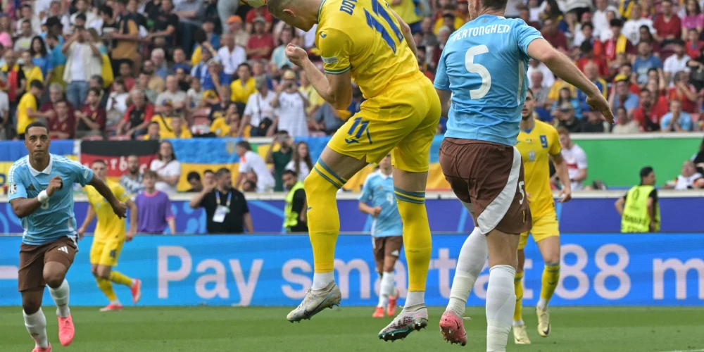 Beļģija pēc neizšķirta ar Ukrainu iekļūst Eiropas futbola čempionāta astotdaļfinālā.