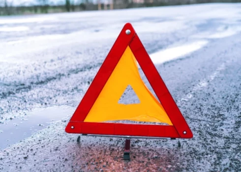 Noticis ceļu satiksmes negadījums uz autoceļa Rīga-Igaunijas robeža
