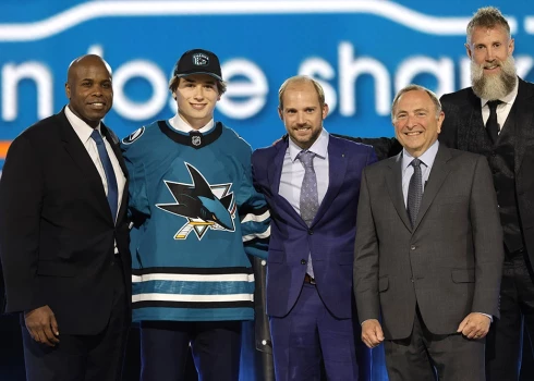 "Sharks" NHL draftā ar pirmo numuru izraugās kanādieti Selebrīni; baltkrievs Levšunovs nonāk "Blackhawks"