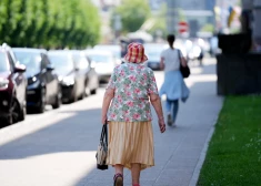 Половина латвийцев не понимает, куда уходят их взносы на второй пенсионный уровень