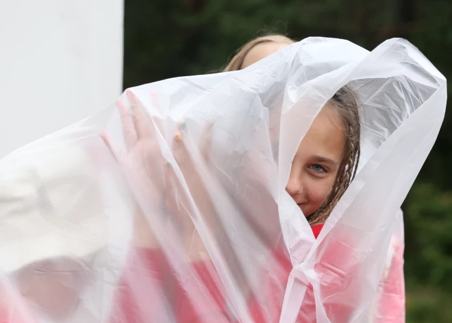 Jau nākamnedēļ karstums Latvijā atkāpsies