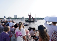 ФОТО: в Риге прошел парад парусных яхт крупнейшей в Латвии морской регаты