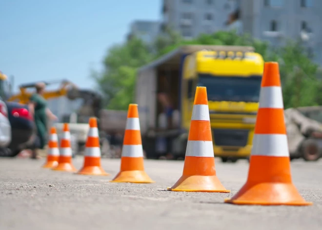Autovadītāju ievērībai: pie Kolkas un uz Liepājas šosejas no Ķaģiem līdz Tīreļiem sākas ceļa remonts