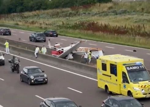 ВИДЕО: во Франции три человека погибли в аварии туристического самолета