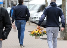 Latvijā pašnāvību dēļ vīriešu mirstība ir vismaz 5 reizes lielāka kā sievietēm. Kas būtu darāms, lai šo tendenci mazinātu?