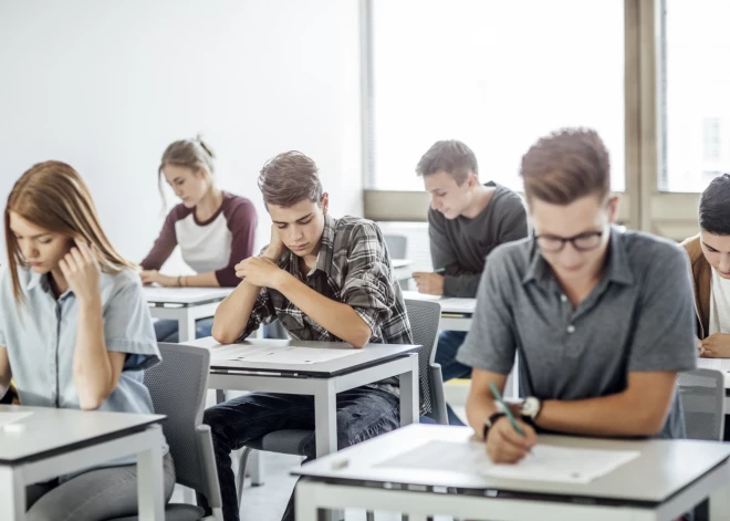 Латвийские школьники слабы в математике, зато сильны в английском