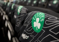 Bostonas "Celtics" īpašnieki nolēmuši uzsākt komandas pārdošanu