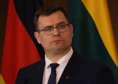 Lietuva iepirks kāpurķēžu bruņutransportierus
