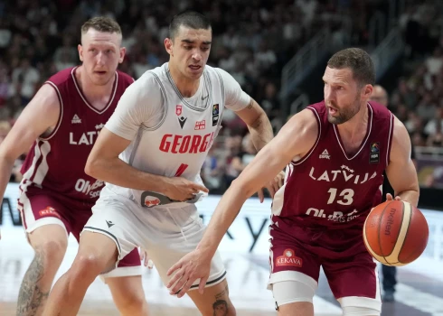 Latvijas basketbola izlase jau mača otrajā ceturtdaļā būtībā izšķīra spēles likteni.