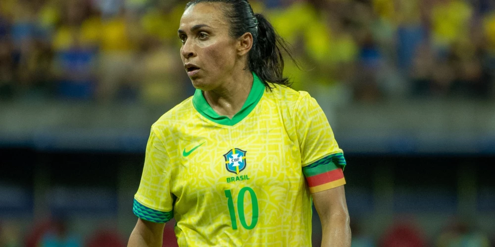Brazīlijas futbola leģenda Marta pošas sestajām olimpiskajās spēlēm