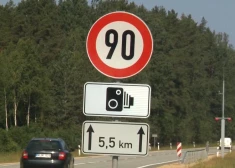 Latvijā plāno trīskāršot vidējā ātruma radaru skaitu uz ceļiem