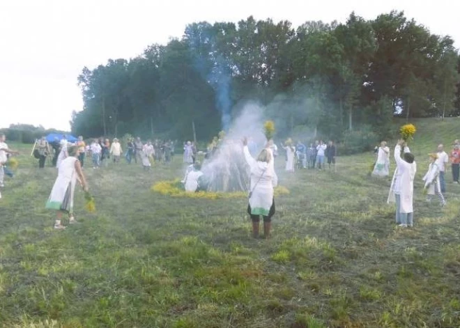 Foto no iepriekšējo gadu Reģu dienas svētkiem