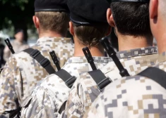 Латвийцы с энтузиазмом записываются на базовую военную подготовку