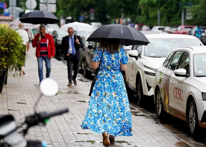 Svētdien visā Latvijā gaidāms īslaicīgs lietus, vietām arī pērkona negaiss