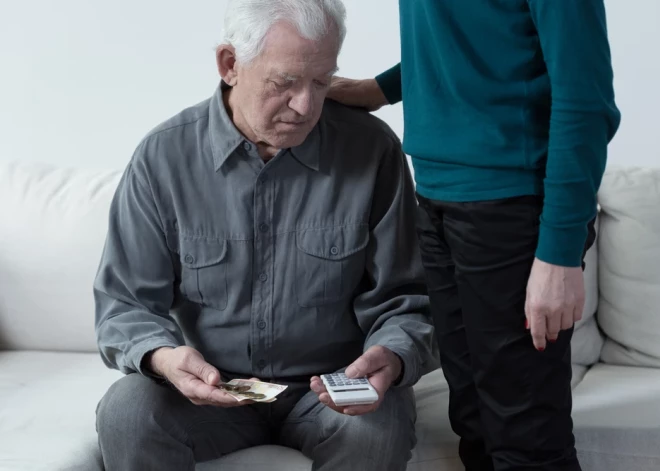 "Я проработал в Латвии 25 лет, и моя пенсия будет всего 230 евро?" Специалисты объясняют, как рассчитывается пенсия