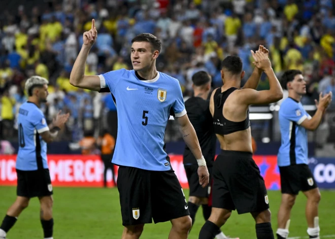 Urugvajas futbolisti izslēdz Brazīliju no "Copa America"; Kolumbija grauj un arī iekļūst pusfinālā