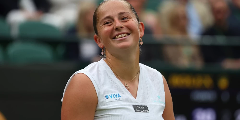 Aļona Ostapenko dzīvajā WTA rangā ir pakāpusies līdz desmitajai pozīcijai, bet, turpinot uzvarēt Vimbldonā, var kapāties vēl augstāk.