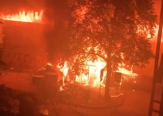 Apcietināts vīrietis par ļaunprātīgu dedzināšanu Rīgā, Jāņa Asara ielā.