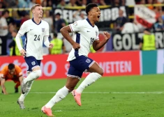 Anglijas futbolisti kompensācijas laikā izrauj uzvaru un otro reizi pēc kārtas spēlēs Eiropas čempionāta finālā