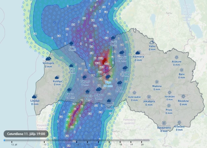 Spēcīgs lietus drīzumā sasniegs Rīgu (ekrānuzņēmums no LVĢMC vietnes)