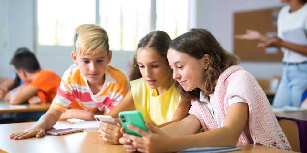 Itāļu skolnieku priekiem pienācis gals (foto: Shutterstock)