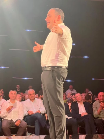 Nacionālais kongress brīžiem atgādināja diskusiju šovu.