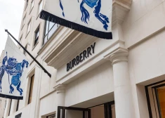 "Burberry" veikals Londonā, Anglijā.