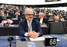 Roberts Zīle atkārtoti ievēlēts EP viceprezidenta amatā