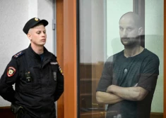 Krievijas tiesa ASV reportierim Gerškovičam piespriež 16 gadu cietumsodu par spiegošanu
