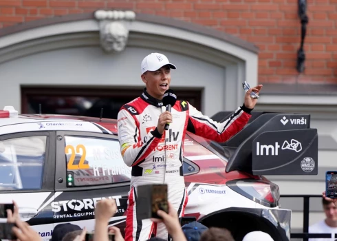 Seska ekipāža WRC posmā Latvijā pēc sešiem ātrumposmiem saglabā otro vietu

