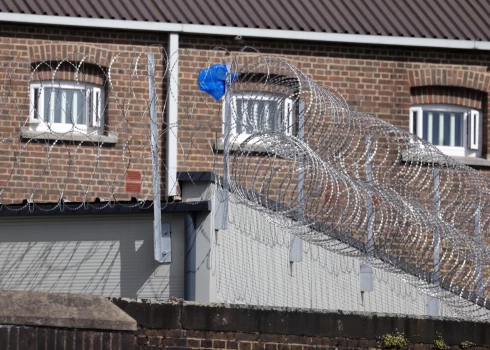 Britu valdība plāno cietumnieku brīvlaišanu 