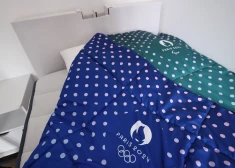 "Man tūlīt nokritīs mugura!" Patiesība par Parīzes olimpisko spēļu "anti-seksa" gultām, kas paredzētas īpaši labam miegam un pasargā no milzu problēmas