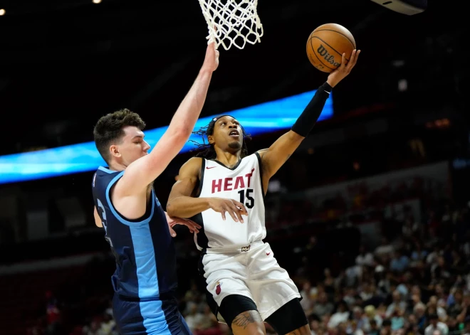 VIDEO: NBA Vasaras līgas finālā pagarinājuma trillerī "Heat" uzvar "Grizzlies"