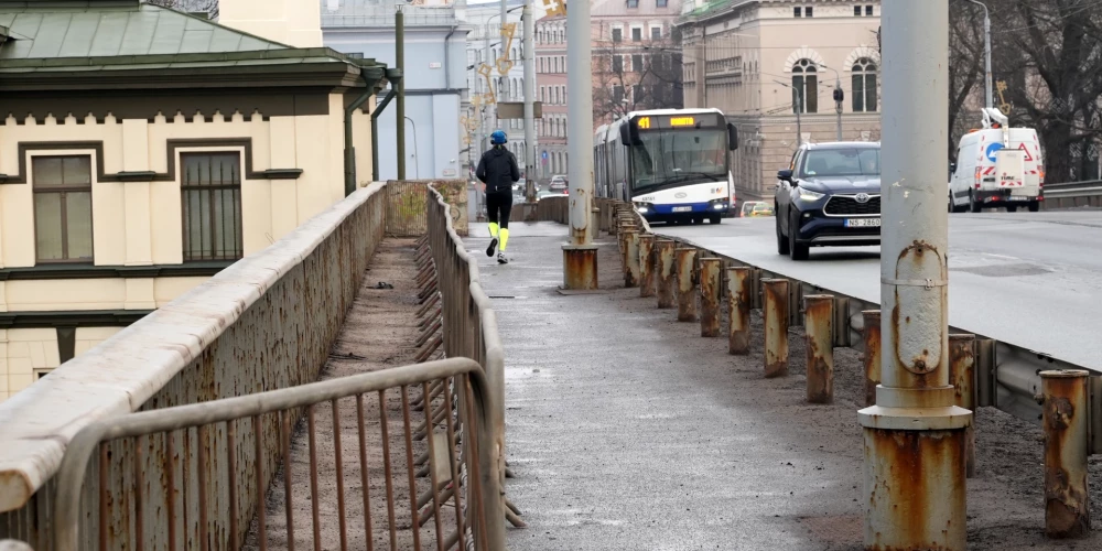 По внешнему виду часто создается впечатление, что мост находится в плохом состоянии, в то время как технические параметры показывают, что он безопасен для ежедневных нагрузок.